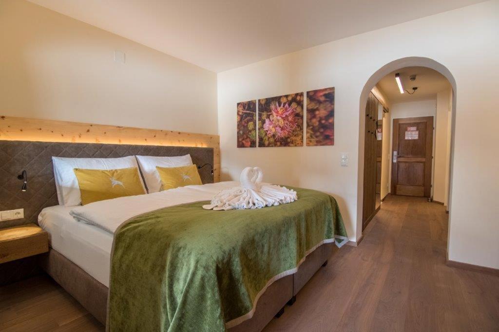Seehotel Jägerwirt Turracher Hohe Exterior foto