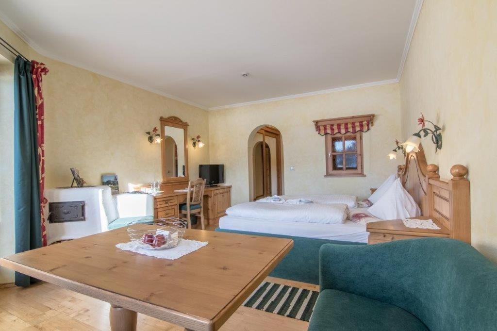Seehotel Jägerwirt Turracher Hohe Exterior foto