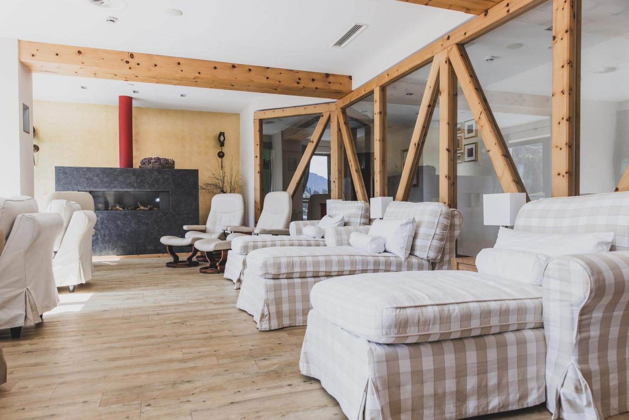 Seehotel Jägerwirt Turracher Hohe Exterior foto